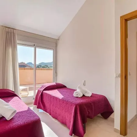 Golden Port In The Heart Apartment